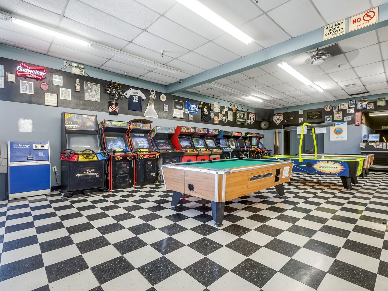 Highly Established Turn Key Pizza Planet-Video World in Selma, CA: 1900 Floral Ave, Selma, CA 93662